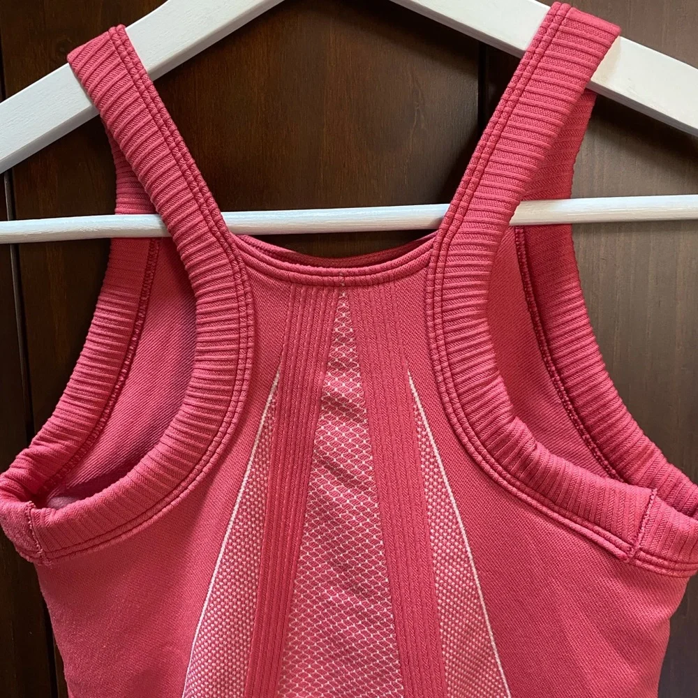 Nike Pink High Neck Tank with Built in Bra (Size XS/S)